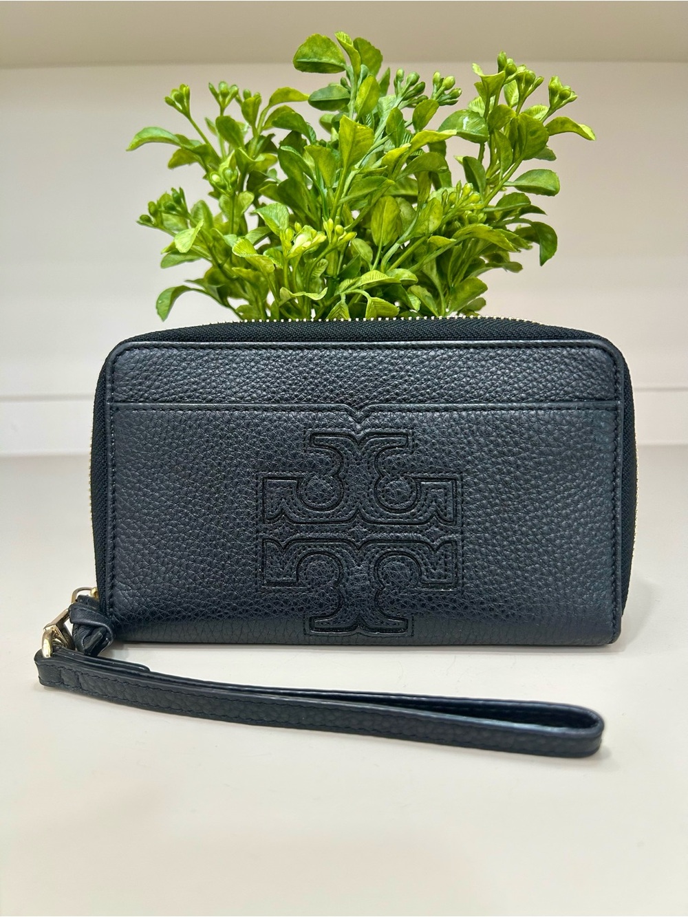 Authentic Tory Burch Harper Smartphone Wristlet Wallet Leather Black
